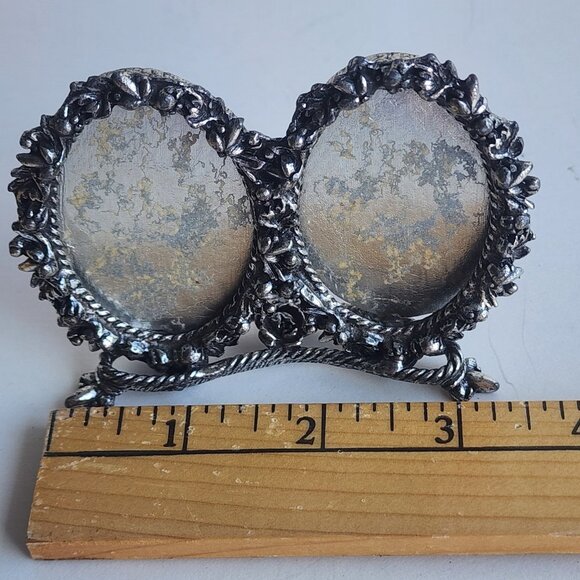 Vintage Ornate metal Double Picture Frame Original Velvet Background - Picture 8 of 9